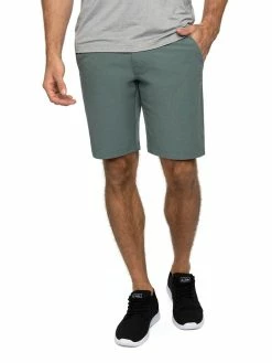 Travis Mathew Beck Short - Balsam Green